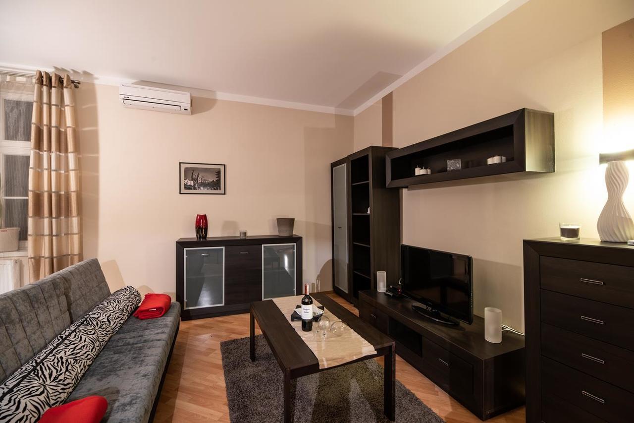 Cracow Rent Apartments - Spacious Apartments For 2-7 People In Quiet Area - Kolberga Street Nr 3 - 10 Min To Main Square By Foot Krakow Ngoại thất bức ảnh