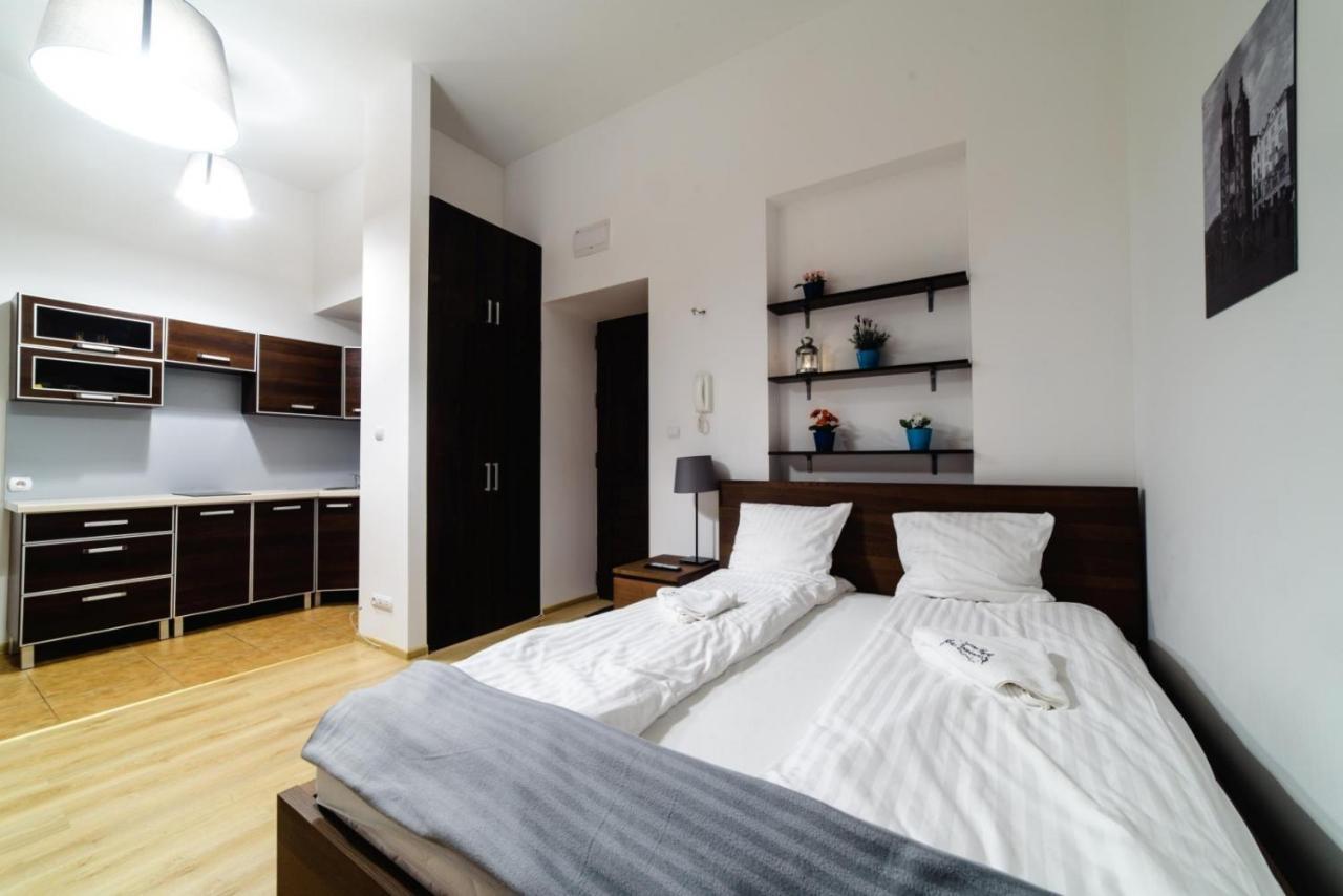 Cracow Rent Apartments - Spacious Apartments For 2-7 People In Quiet Area - Kolberga Street Nr 3 - 10 Min To Main Square By Foot Krakow Ngoại thất bức ảnh