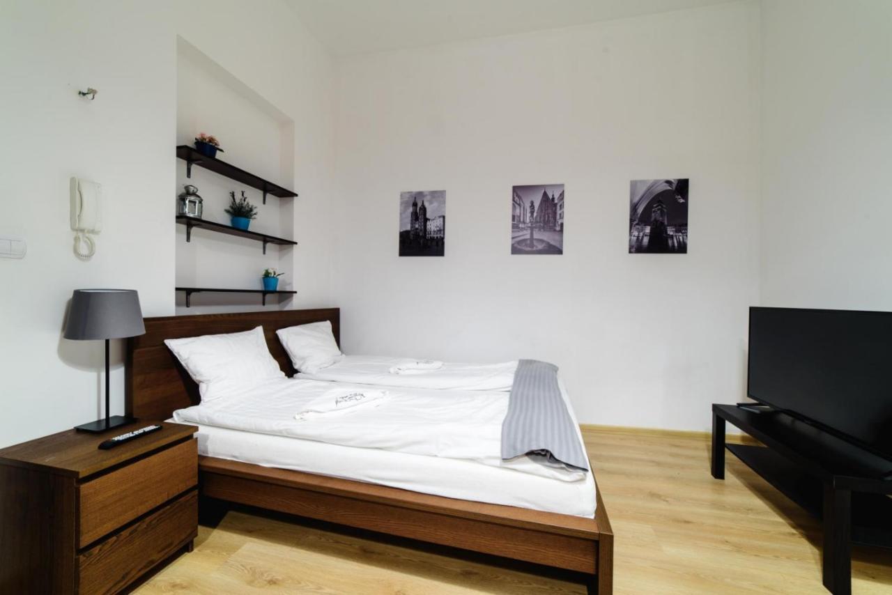 Cracow Rent Apartments - Spacious Apartments For 2-7 People In Quiet Area - Kolberga Street Nr 3 - 10 Min To Main Square By Foot Krakow Ngoại thất bức ảnh