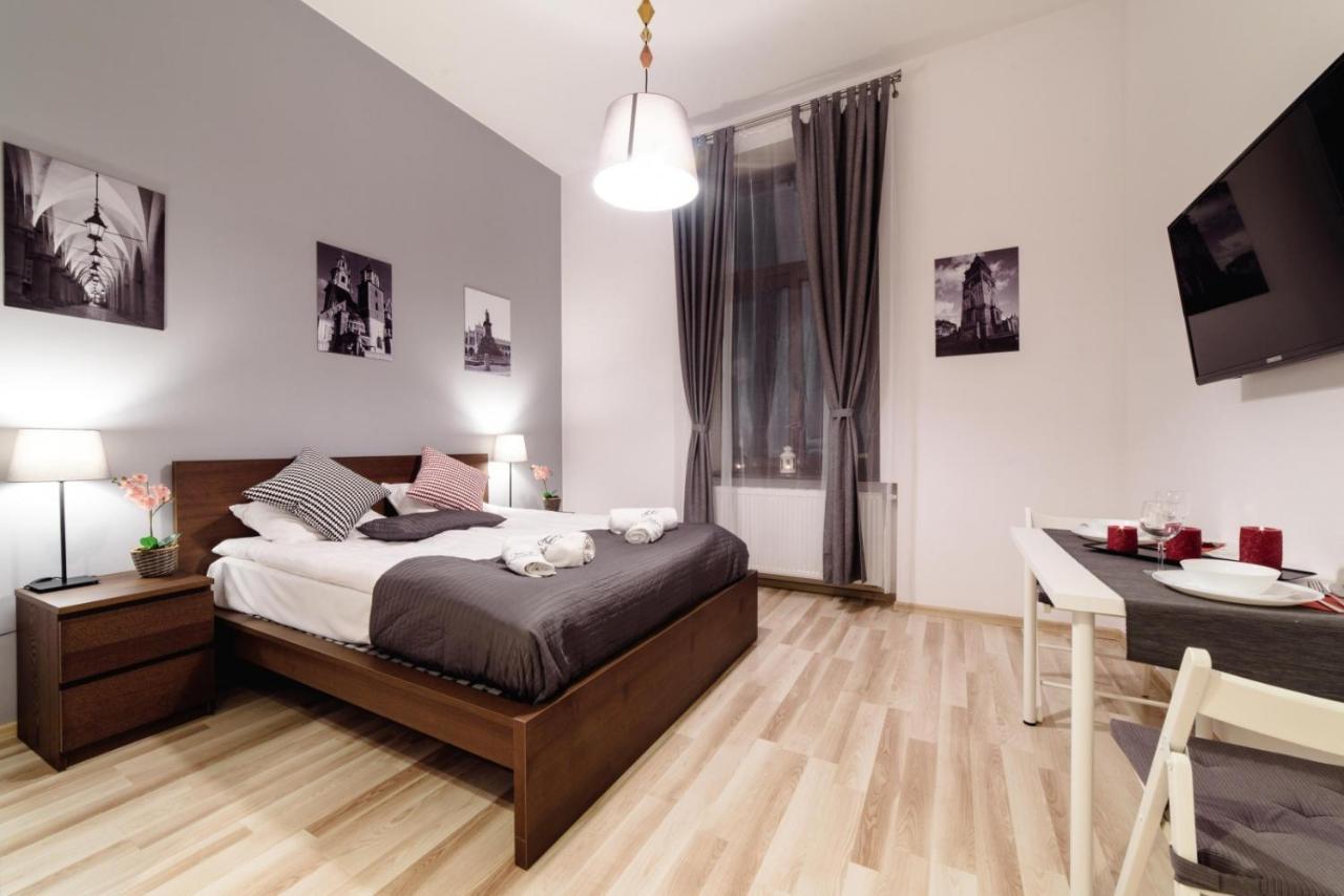 Cracow Rent Apartments - Spacious Apartments For 2-7 People In Quiet Area - Kolberga Street Nr 3 - 10 Min To Main Square By Foot Krakow Ngoại thất bức ảnh